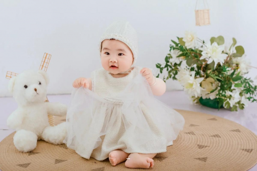 怒江宝宝几个月抬头