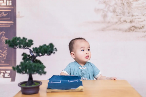 怒江宝宝总是抠鼻子 怒江宝宝总是抠鼻子